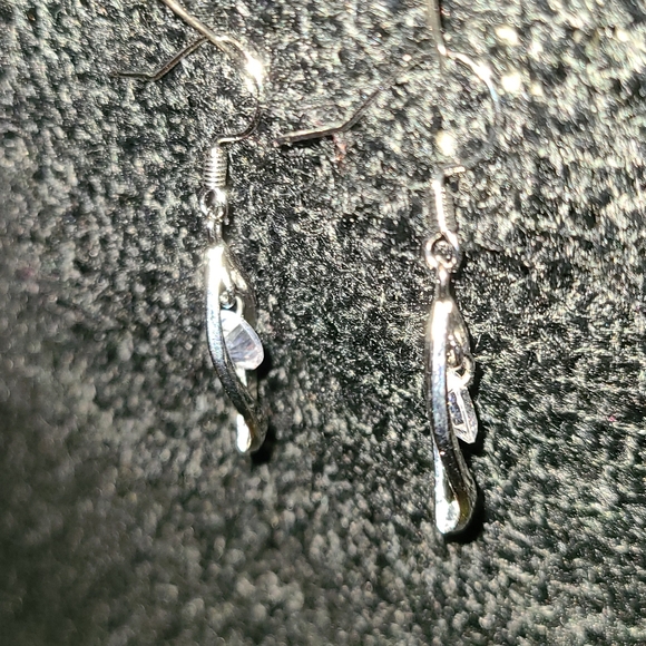 Earrings - Picture 5 of 5